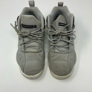 Air Jordan Jumpman Team II Gray/Black Youth AQ2797-020 Size 1.5Y Shoes Nike